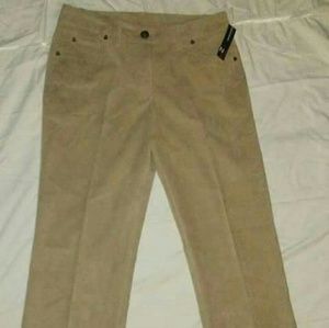 🌸NWT [New Directions] Size 10P Pants🌸